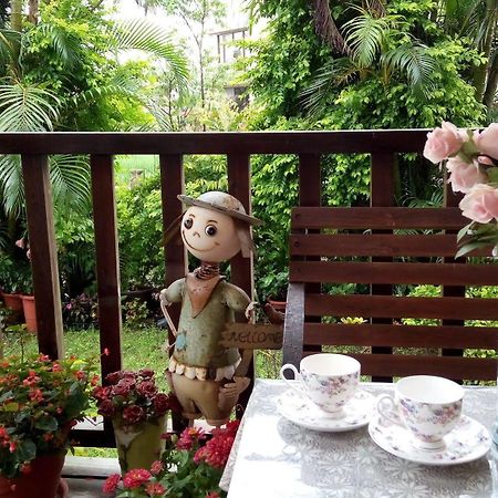 Victoria B&B Yilan Exteriör bild