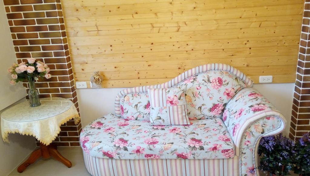 Victoria B&B Yilan Exteriör bild